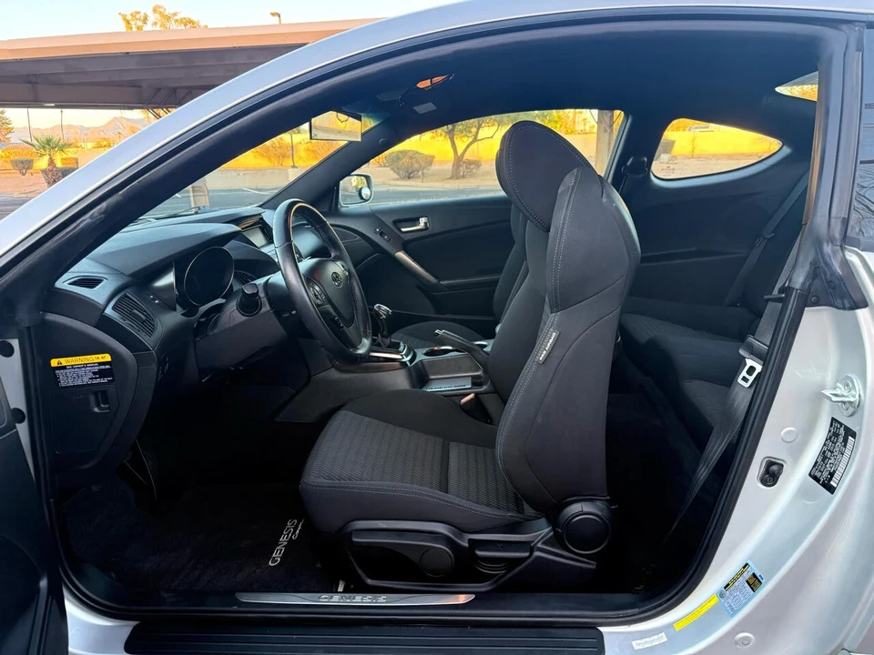 2013 Hyundai Genesis Coupe - Image 9 of 21