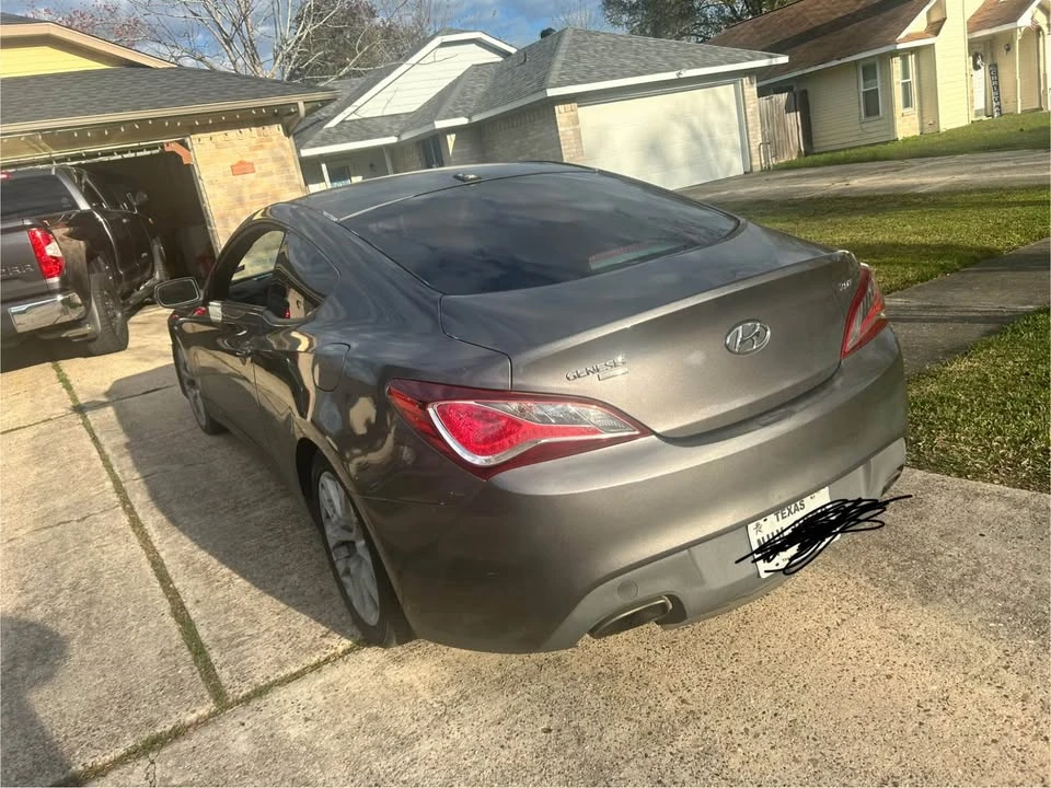 2013 Hyundai Genesis Coupe - Image 4 of 11