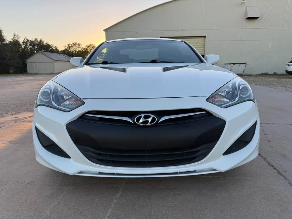 2013 Hyundai Genesis Coupe - Image 5 of 17
