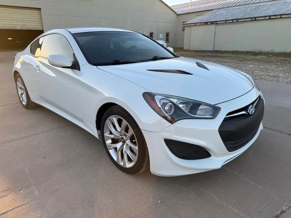2013 Hyundai Genesis Coupe - Image 6 of 17