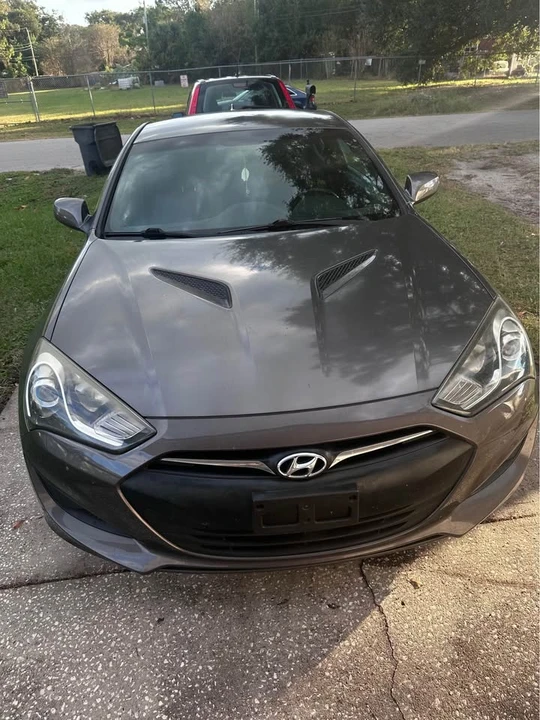 2013 Hyundai Genesis Coupe - Image 14 of 15