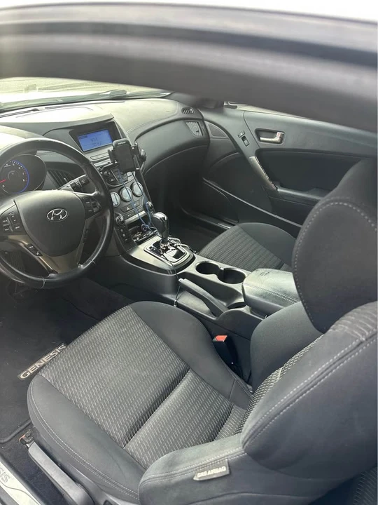 2013 Hyundai Genesis Coupe - Image 6 of 14