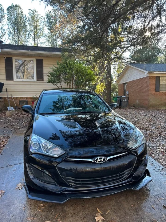 2013 Hyundai Genesis Coupe - Image 2 of 12