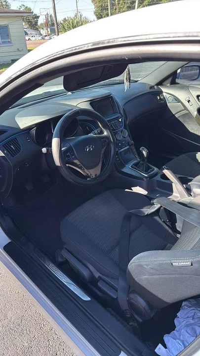 2013 Hyundai Genesis Coupe - Image 3 of 8