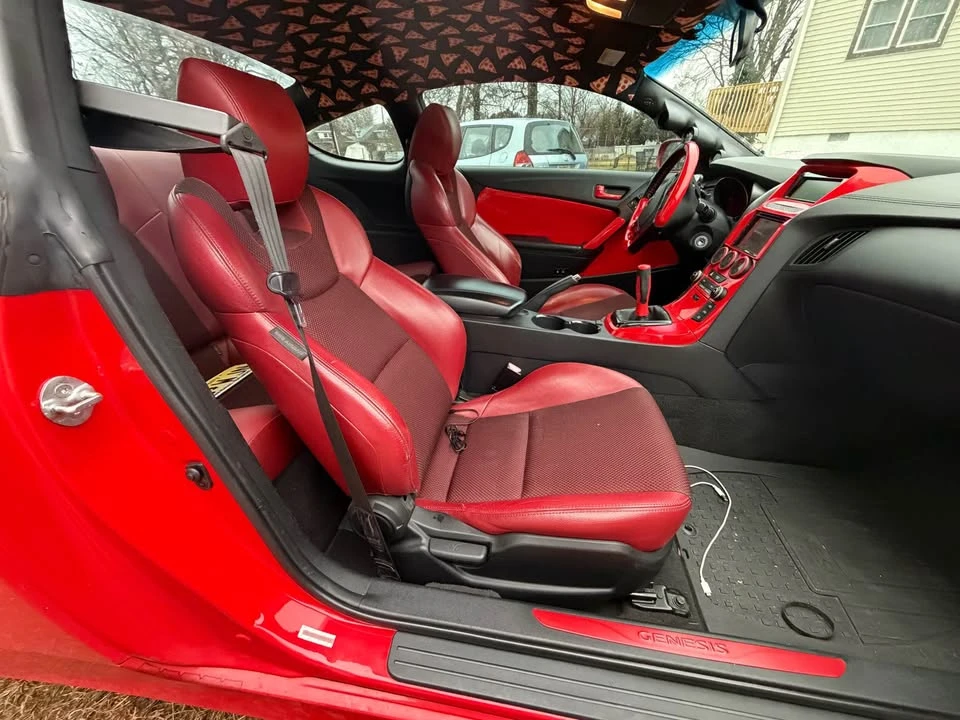 2013 Hyundai Genesis Coupe - Image 8 of 12