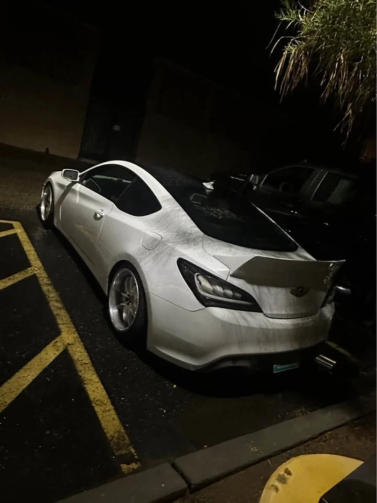 2013 Hyundai Genesis Coupe - Image 4 of 7