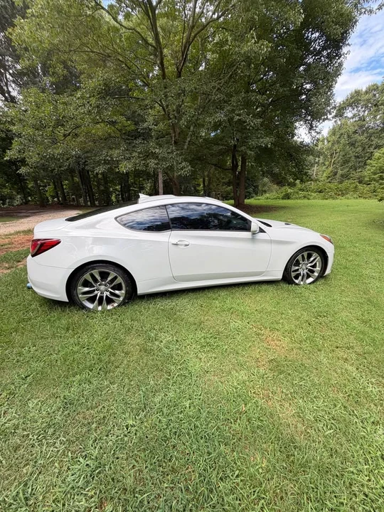 2013 Hyundai Genesis Coupe - Image 5 of 12
