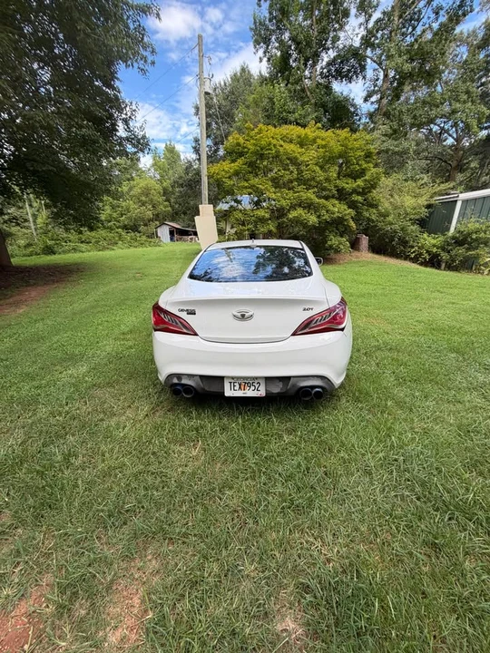 2013 Hyundai Genesis Coupe - Image 4 of 12