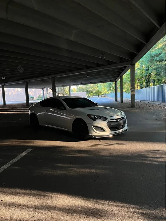 2013 Hyundai Genesis Coupe - Image 3 of 3