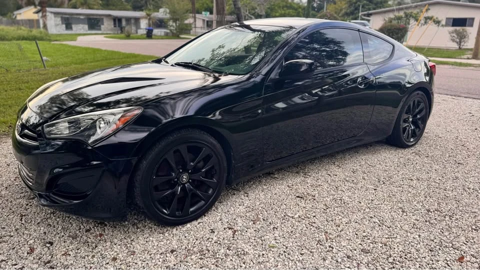 2013 Hyundai Genesis Coupe - Image 2 of 16