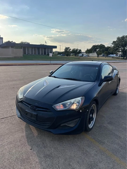 2013 Hyundai Genesis Coupe - Image 3 of 11