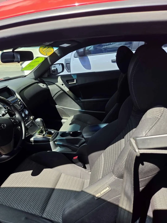 2013 Hyundai Genesis Coupe - Image 8 of 8