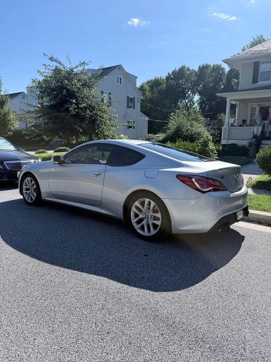 2013 Hyundai Genesis Coupe - Image 2 of 7
