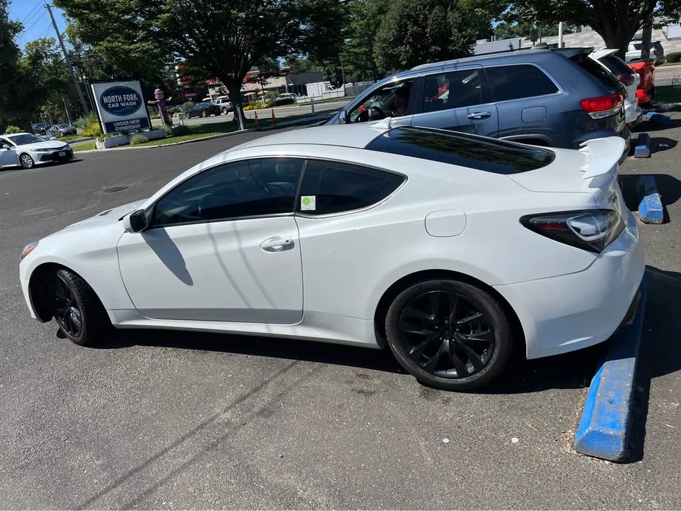 2013 Hyundai Genesis Coupe - Image 2 of 5