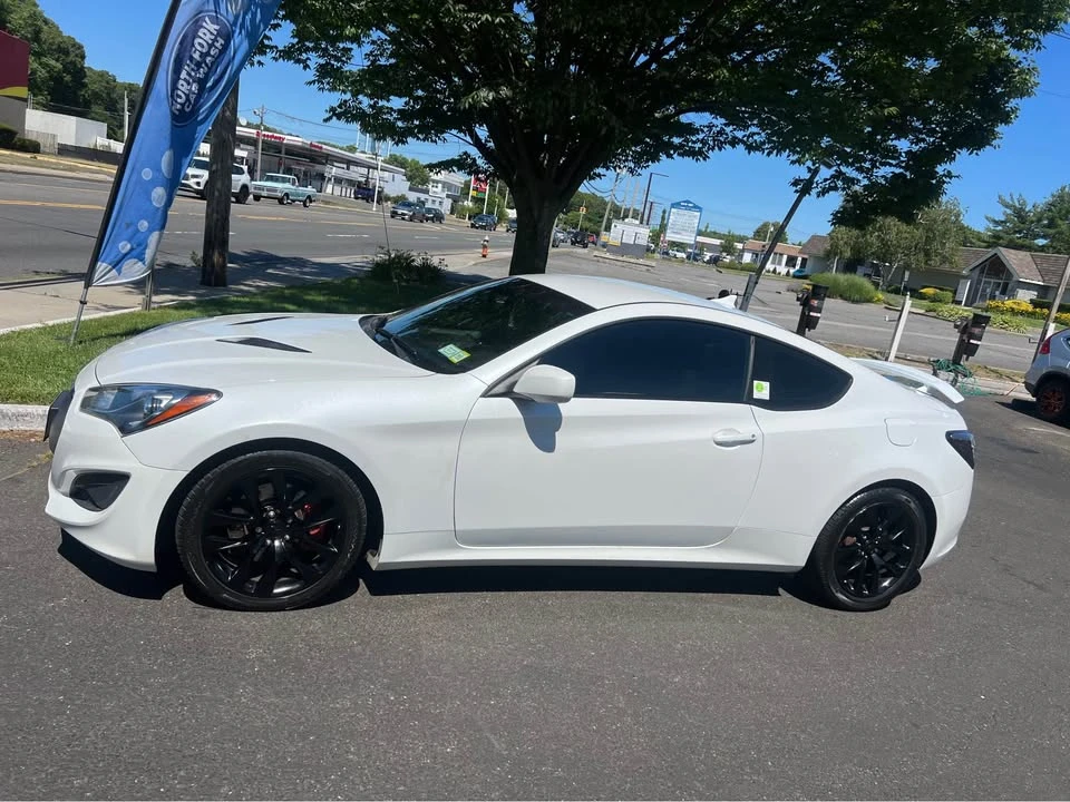 2013 Hyundai Genesis Coupe - Image 4 of 5