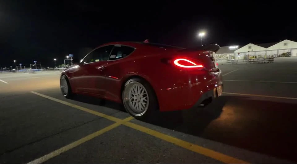 2013 Hyundai Genesis Coupe - Image 11 of 12