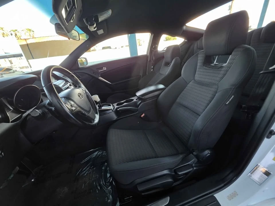 2013 Hyundai Genesis Coupe - Image 10 of 15