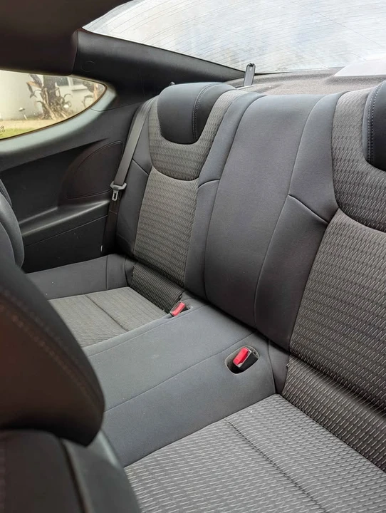 2013 Hyundai Genesis Coupe - Image 6 of 8