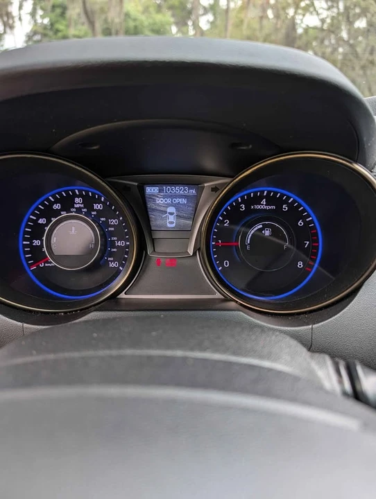 2013 Hyundai Genesis Coupe - Image 7 of 8