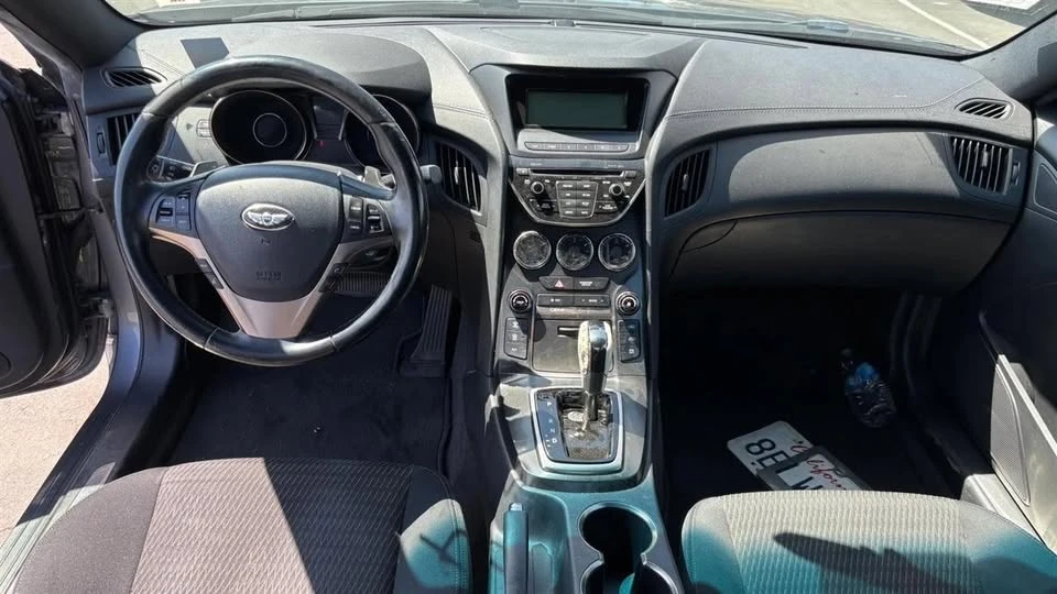 2013 Hyundai Genesis Coupe - Image 16 of 20