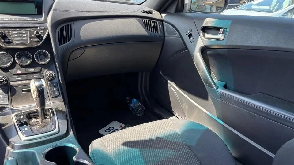 2013 Hyundai Genesis Coupe - Image 19 of 20
