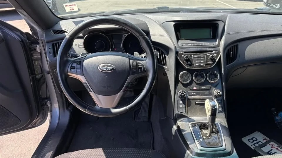 2013 Hyundai Genesis Coupe - Image 17 of 20