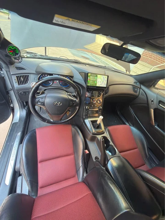 2013 Hyundai Genesis Coupe - Image 9 of 16