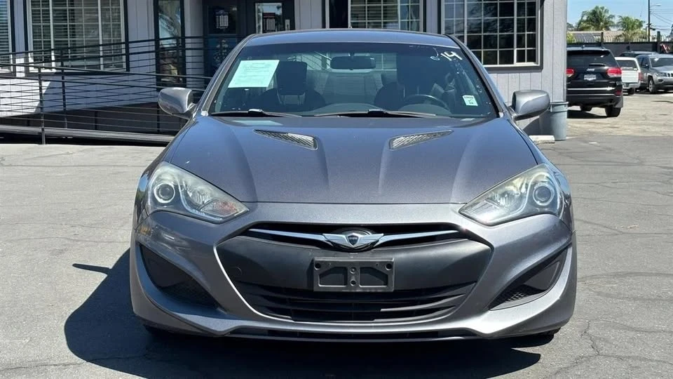 2013 Hyundai Genesis Coupe - Image 2 of 20