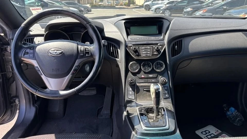 2013 Hyundai Genesis Coupe - Image 18 of 20