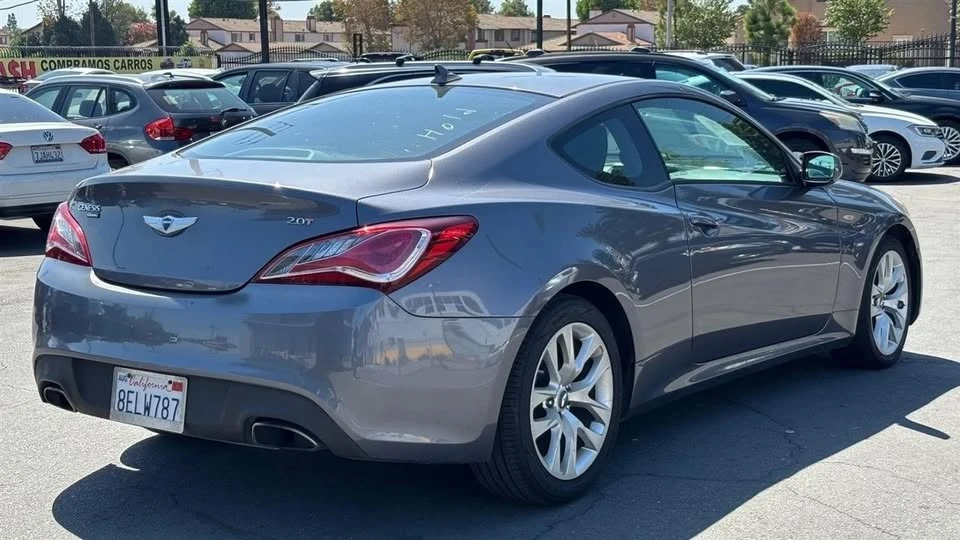 2013 Hyundai Genesis Coupe - Image 8 of 20
