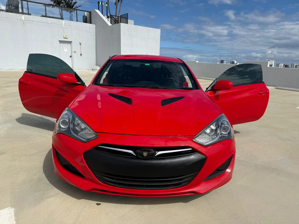 2013 Hyundai Genesis Coupe - Image 7 of 31