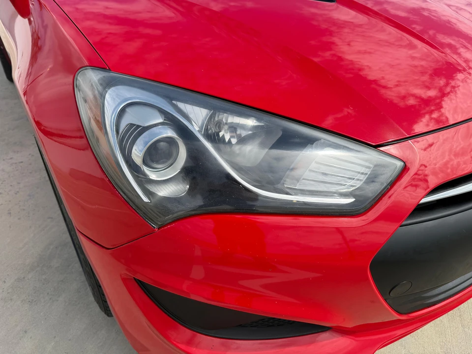 2013 Hyundai Genesis Coupe - Image 24 of 31