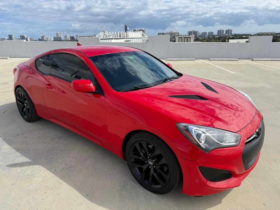 2013 Hyundai Genesis Coupe - Image 22 of 31