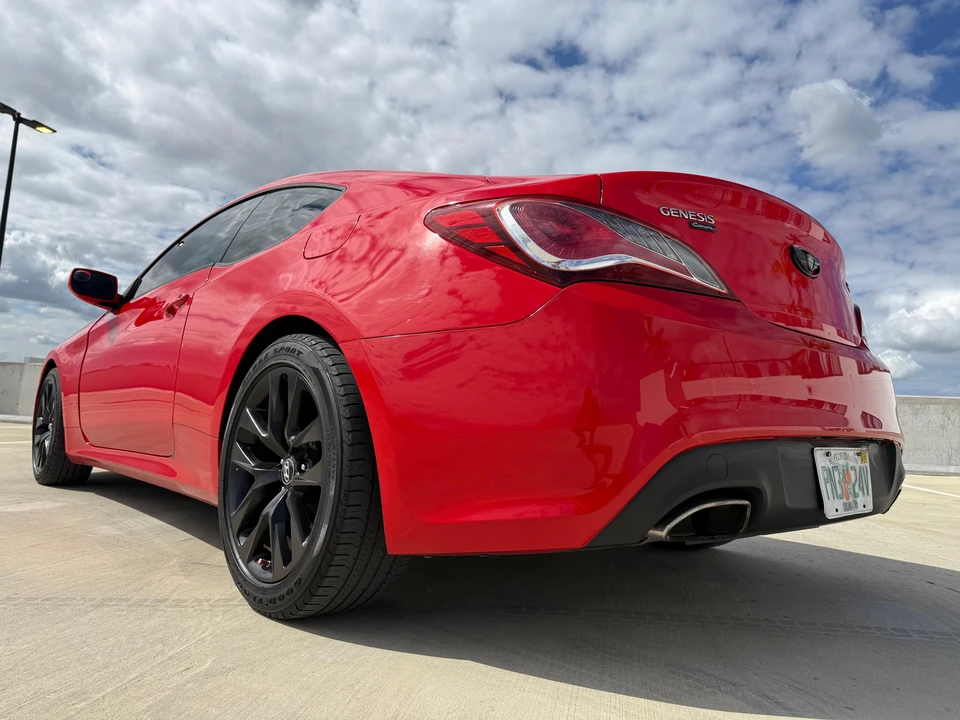 2013 Hyundai Genesis Coupe - Image 15 of 31