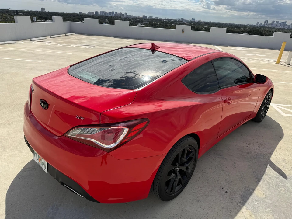 2013 Hyundai Genesis Coupe - Image 18 of 31