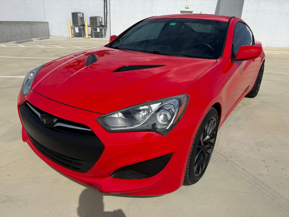 2013 Hyundai Genesis Coupe - Image 9 of 31