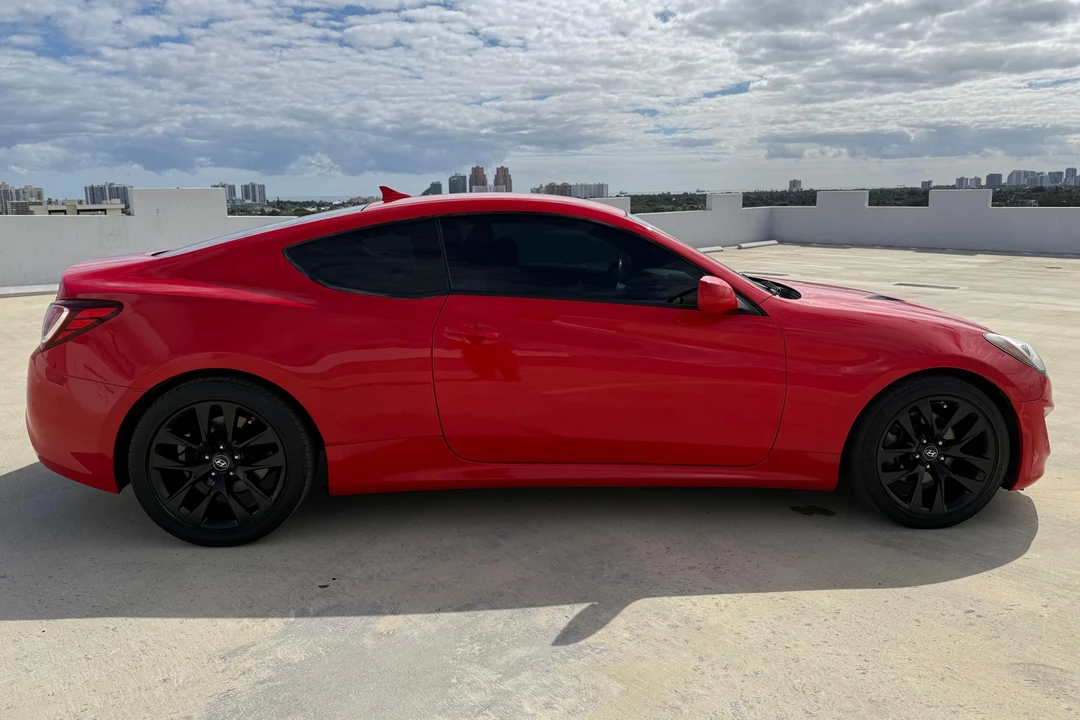 2013 Hyundai Genesis Coupe - Image 3 of 31