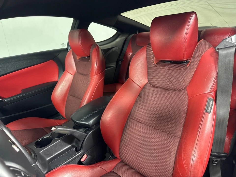 2013 Hyundai Genesis Coupe - Image 12 of 21