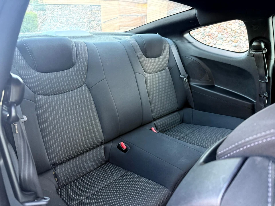 2013 Hyundai Genesis Coupe - Image 15 of 21