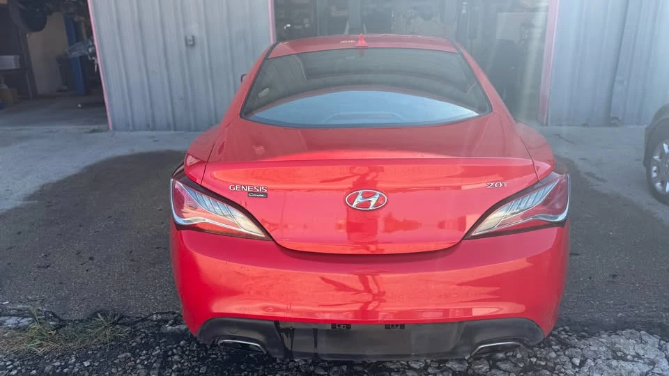2013 Hyundai Genesis Coupe - Image 4 of 15