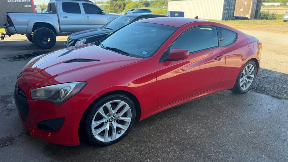 2013 Hyundai Genesis Coupe - Image 8 of 15