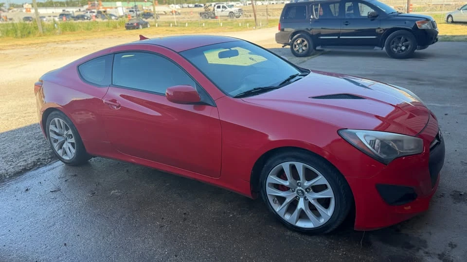 2013 Hyundai Genesis Coupe - Image 6 of 15