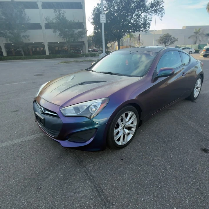 2013 Hyundai Genesis Coupe - Image 2 of 9