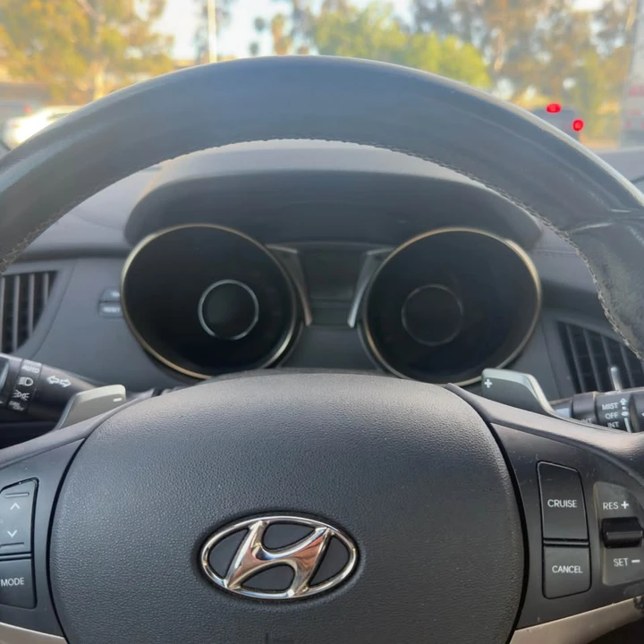 2013 Hyundai Genesis Coupe - Image 9 of 9