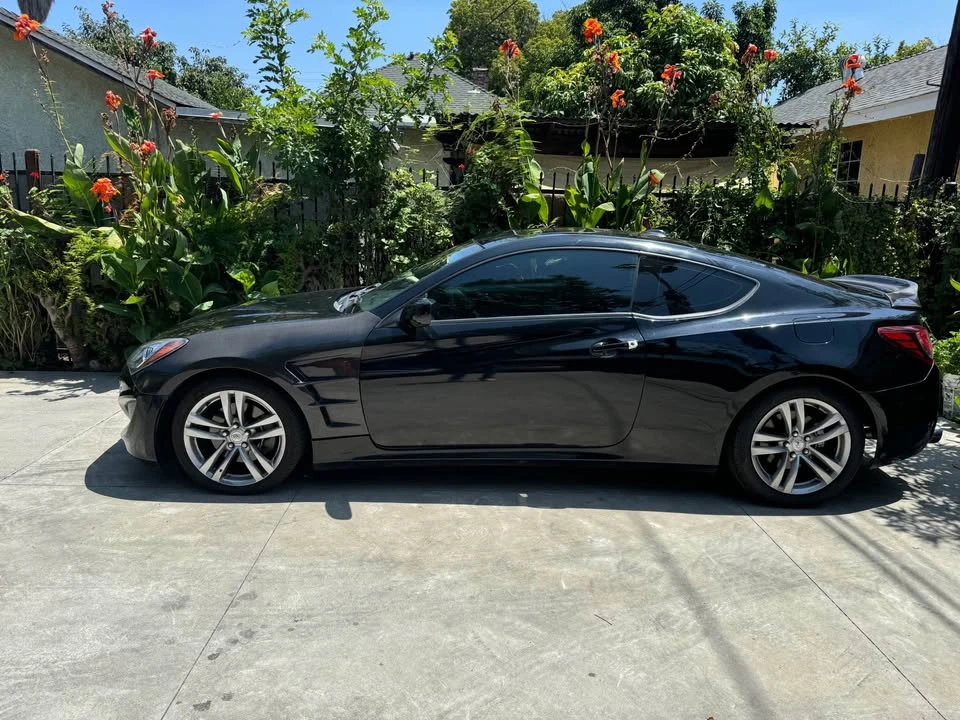 2013 Hyundai Genesis Coupe - Image 3 of 18