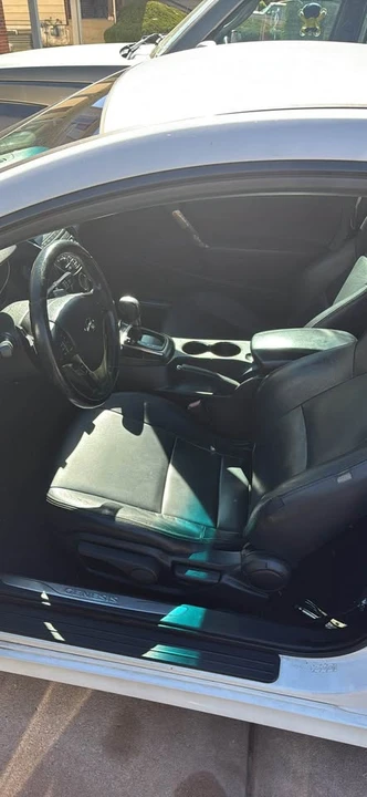 2013 Hyundai Genesis Coupe - Image 4 of 6