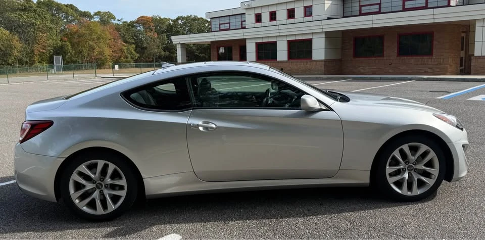 2013 Hyundai Genesis Coupe - Image 5 of 12