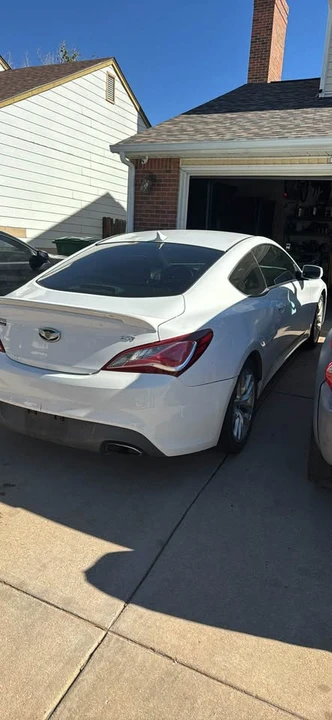 2013 Hyundai Genesis Coupe - Image 3 of 6