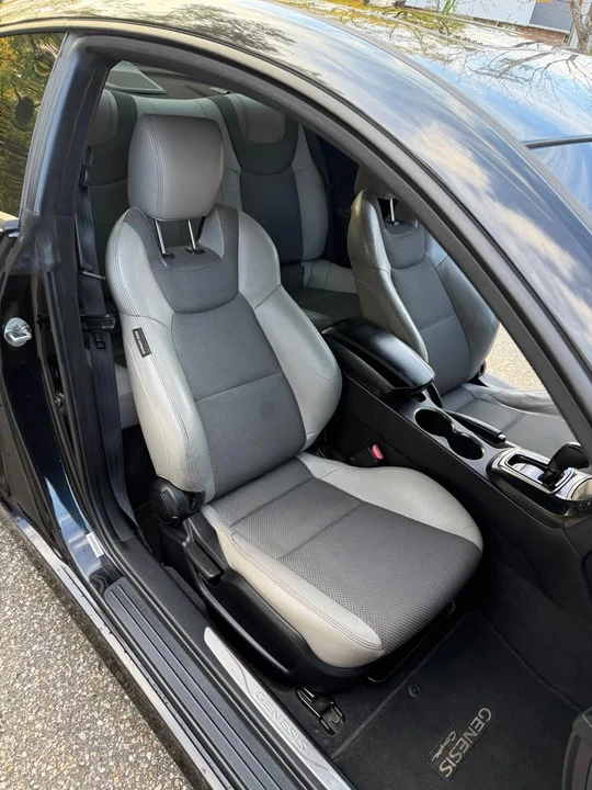 2013 Hyundai Genesis Coupe - Image 5 of 13