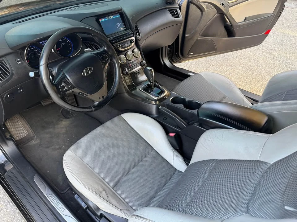 2013 Hyundai Genesis Coupe - Image 9 of 13